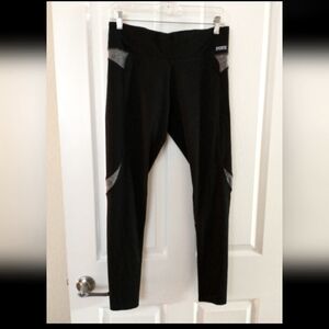 PINK Victoria's Secret Black and Gray Yoga Leggings, Size Medium